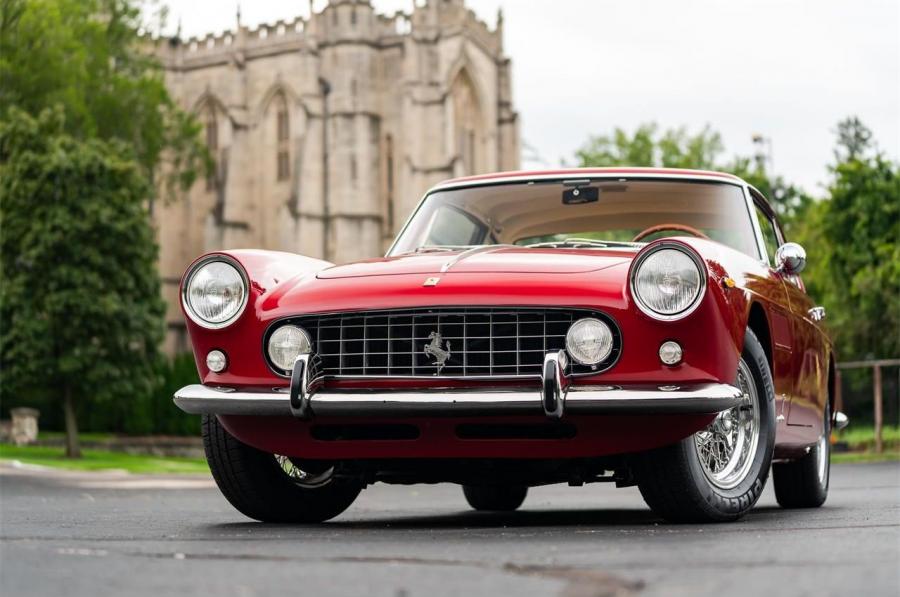  Ferrari 250 GT 2+2 Coupe (Series II) 1962 года  (фото 8 из 62)